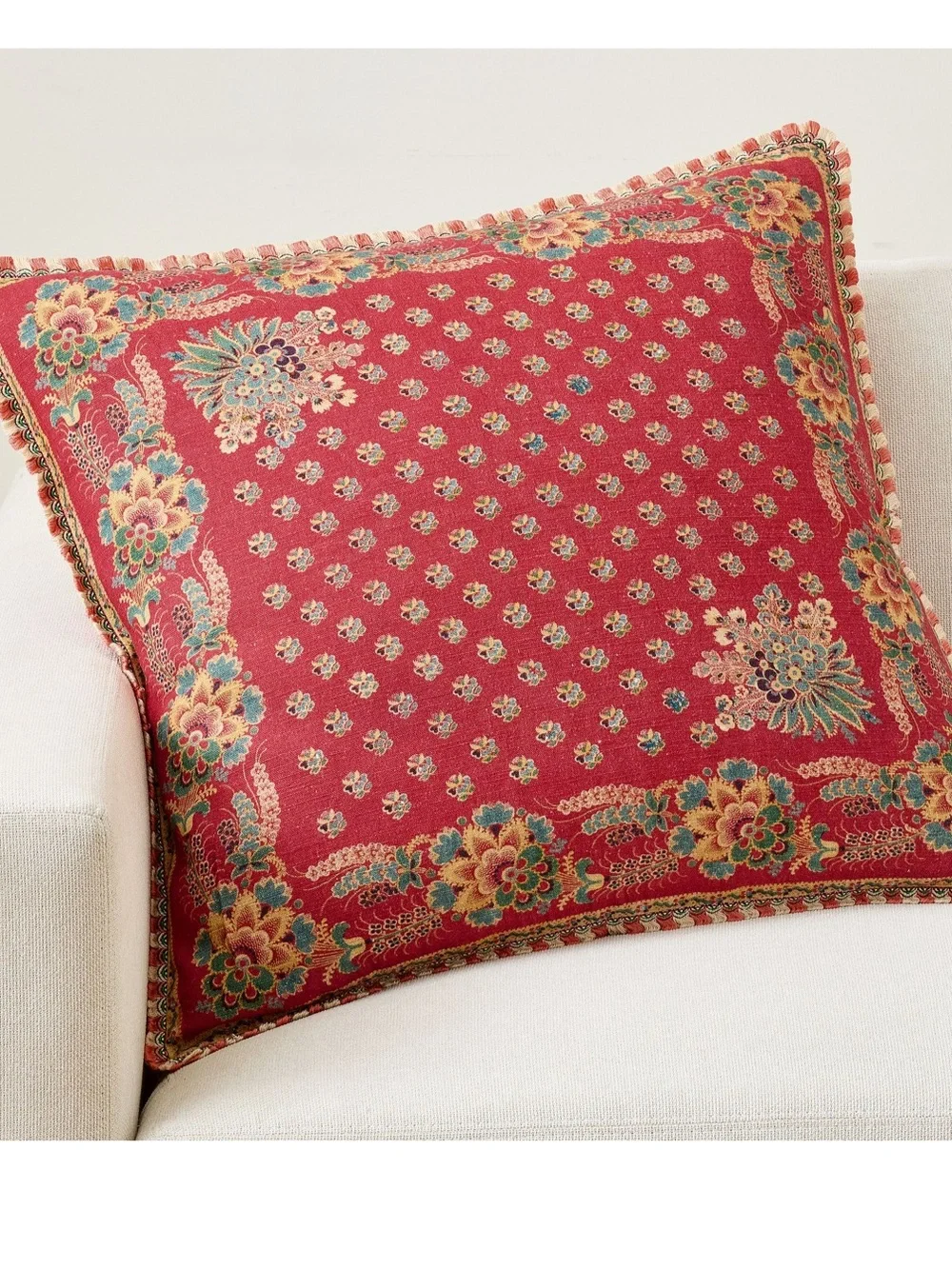 Pottery Barn Scarlette Scalloped Flange pillow cover